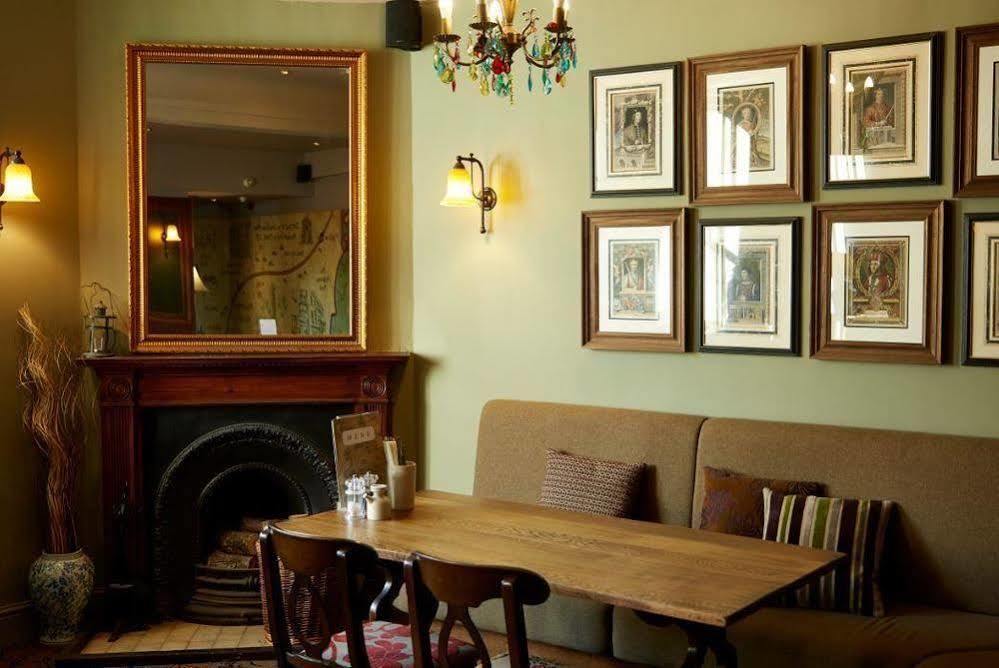King'S Head Hotel By Greene King Inns Wimborne Minster Kültér fotó